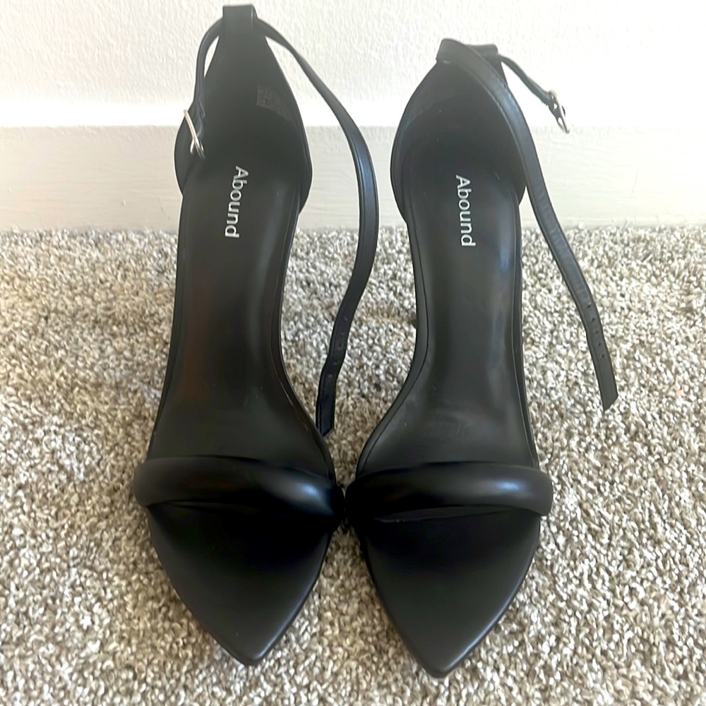 Abound stiletto heels size 9.5 never worn